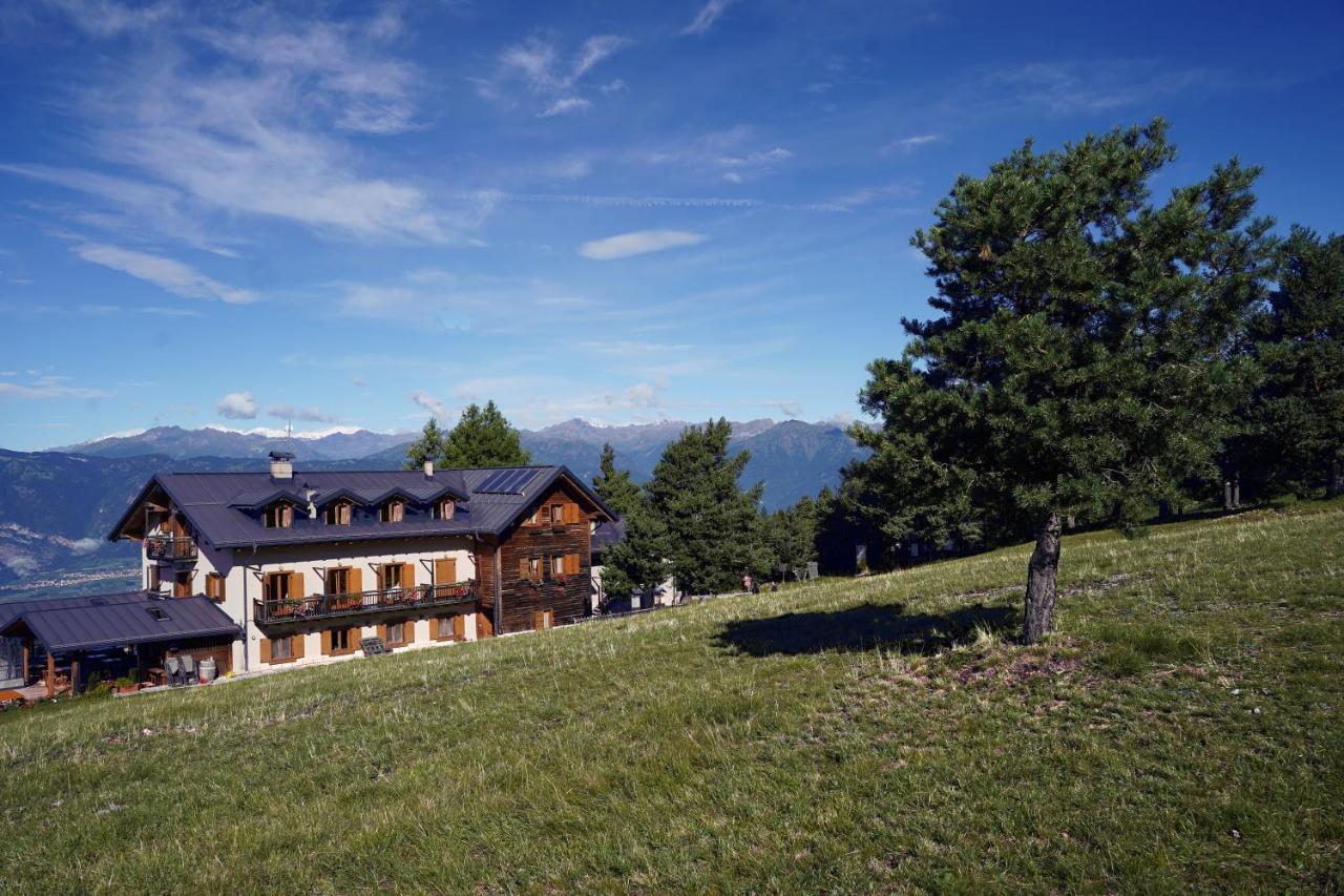 Hotel Rifugio Predaia Ai Todes'ci Tres Esterno foto
