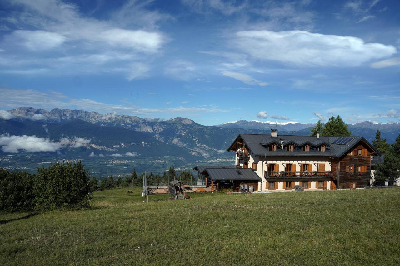 Hotel Rifugio Predaia Ai Todes'ci Tres Esterno foto