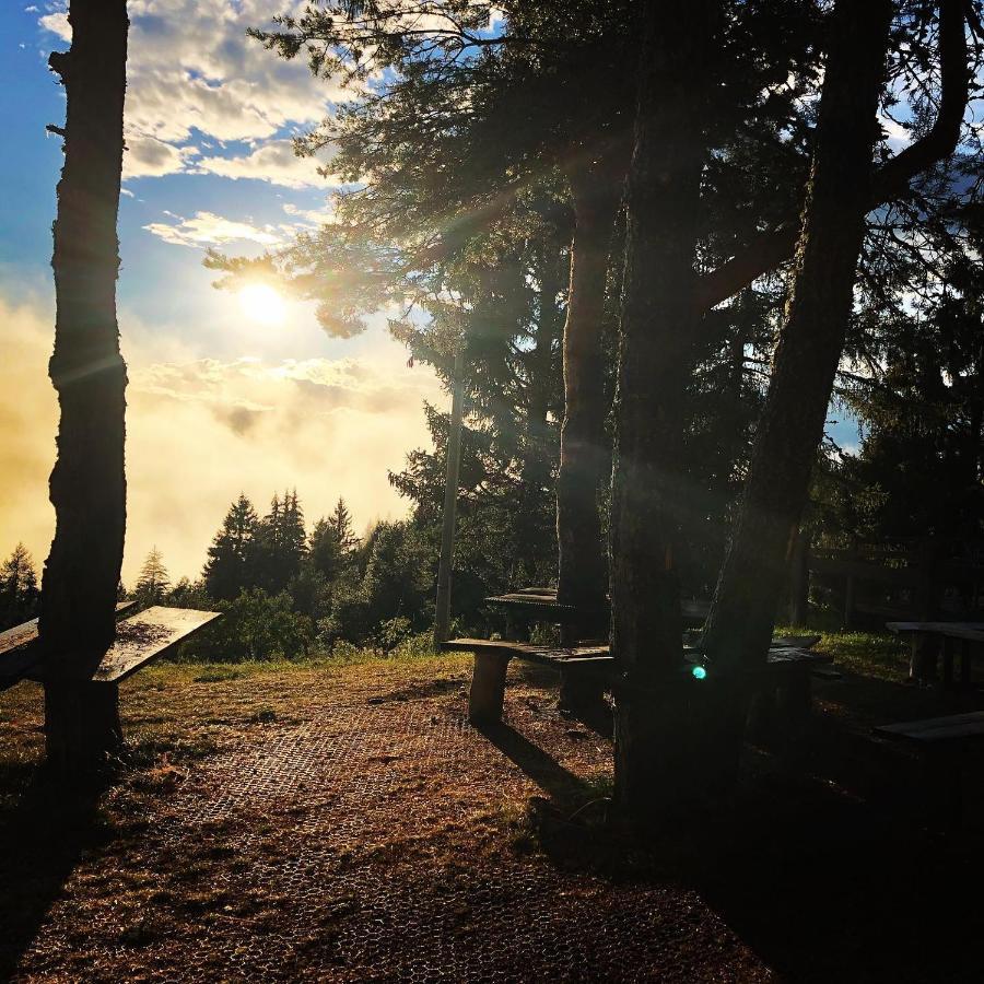Hotel Rifugio Predaia Ai Todes'ci Tres Esterno foto