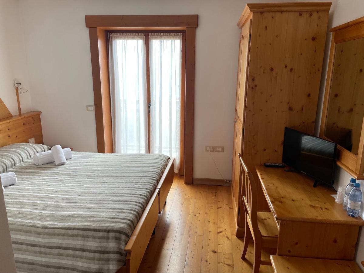 Hotel Rifugio Predaia Ai Todes'ci Tres Esterno foto
