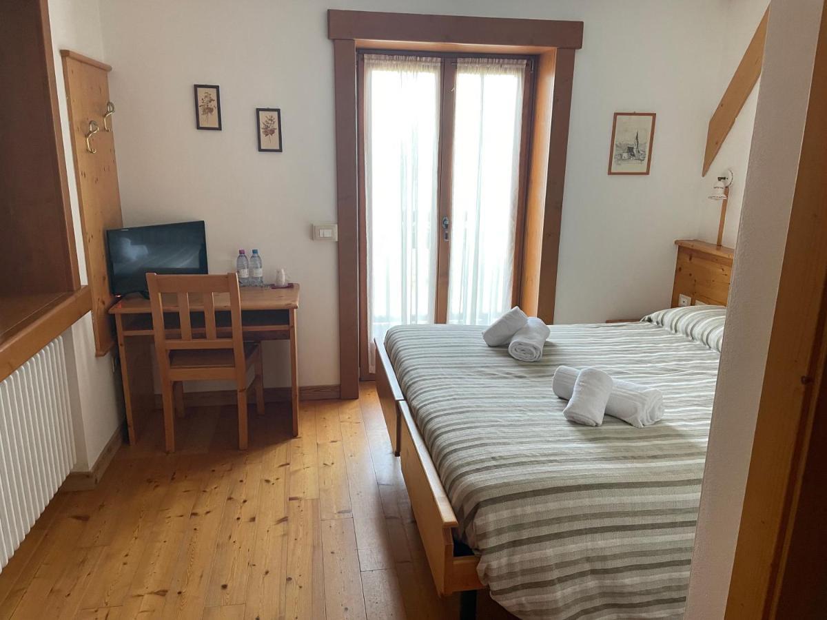Hotel Rifugio Predaia Ai Todes'ci Tres Esterno foto