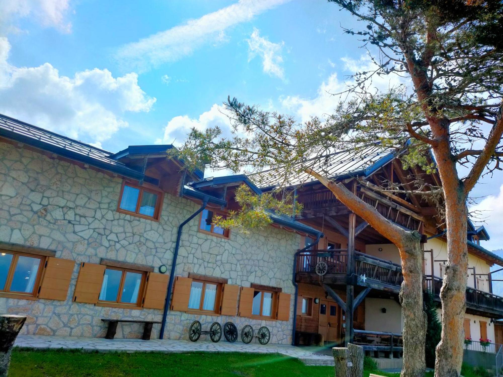 Hotel Rifugio Predaia Ai Todes'ci Tres Esterno foto
