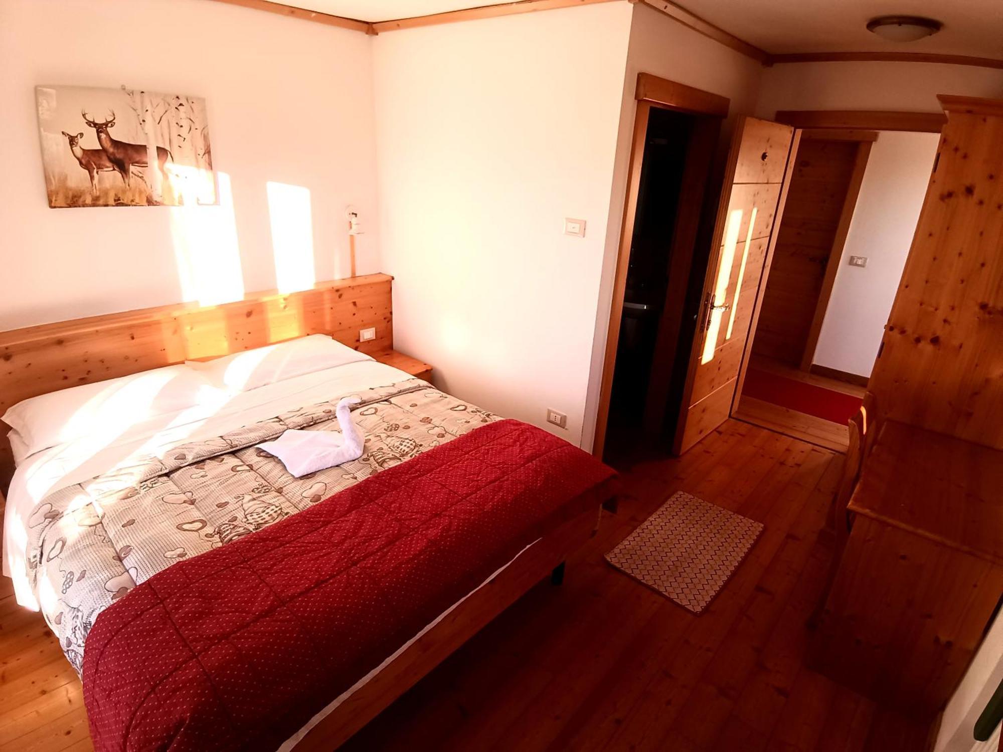Hotel Rifugio Predaia Ai Todes'ci Tres Esterno foto