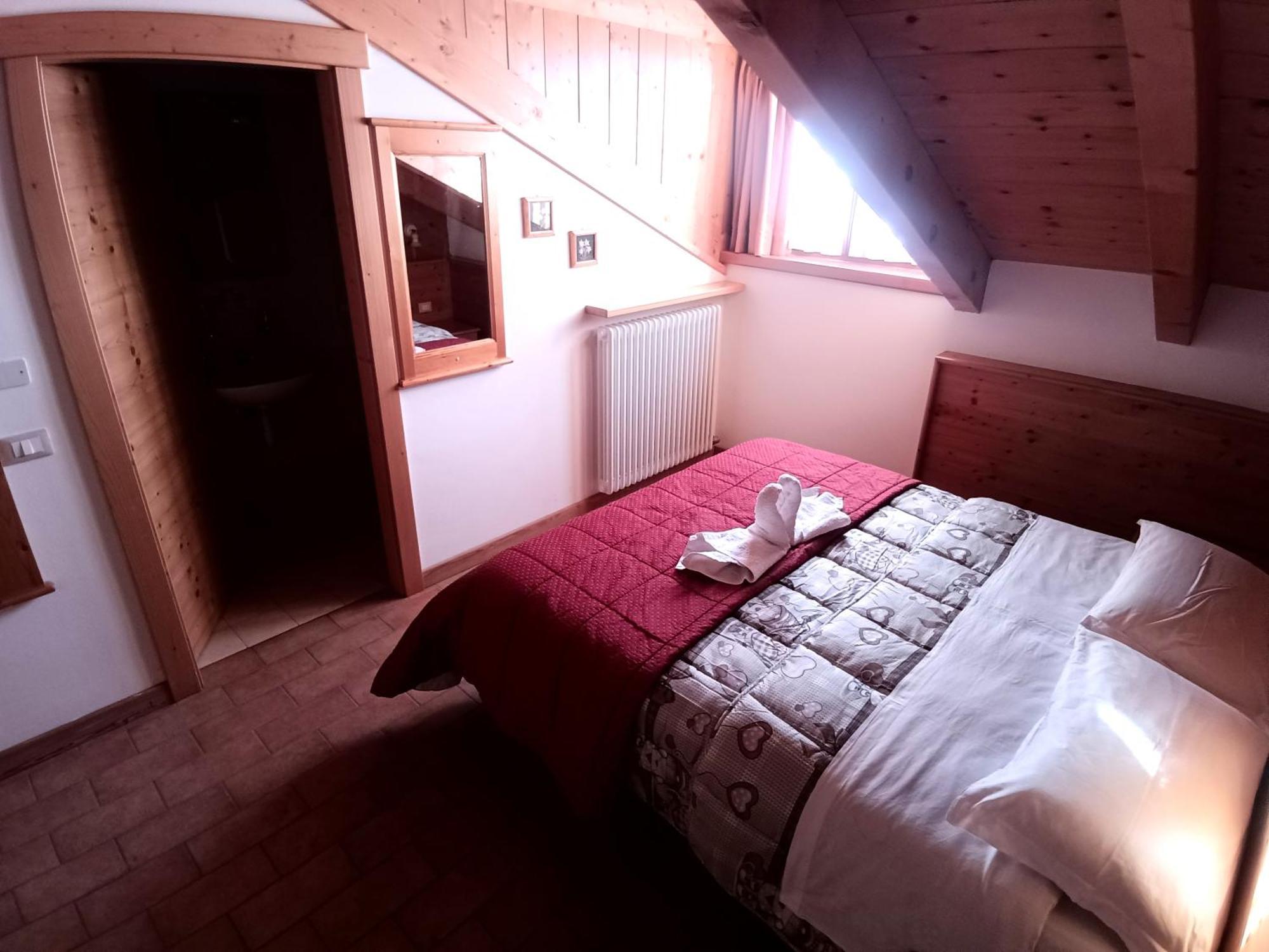 Hotel Rifugio Predaia Ai Todes'ci Tres Esterno foto